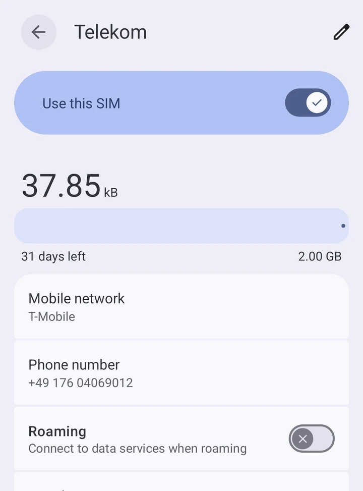 SIM details with the Roaming toggle switched off